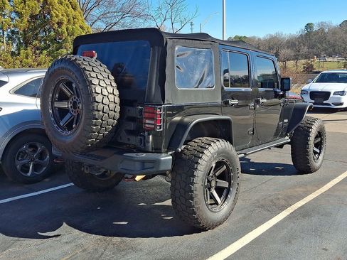 Used 2017 Jeep Wrangler Unlimited Rubicon image 5