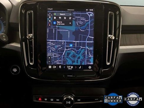 Used 2025 Volvo XC40 B5 Plus image 44