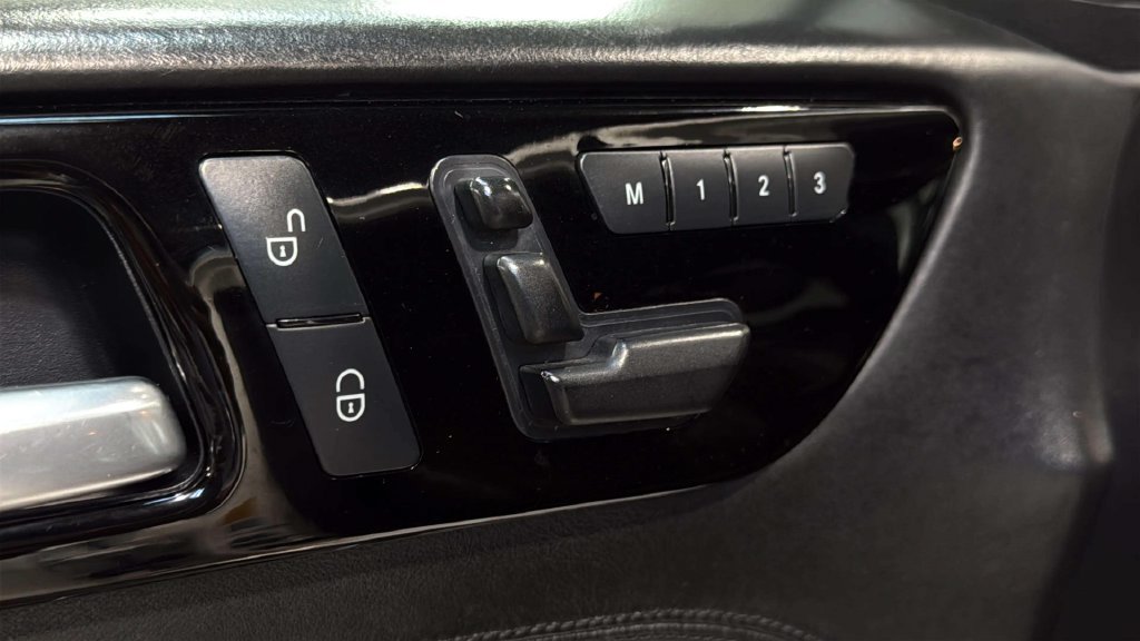Used 2012 Mercedes-Benz ML 63 AMG 4MATIC image 22