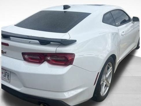Used 2022 Chevrolet Camaro LT image 3
