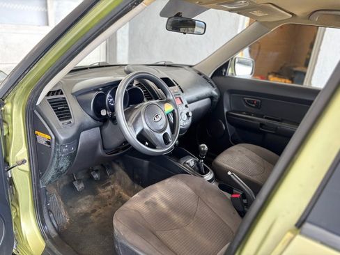 Used 2012 Kia Soul FWD image 9