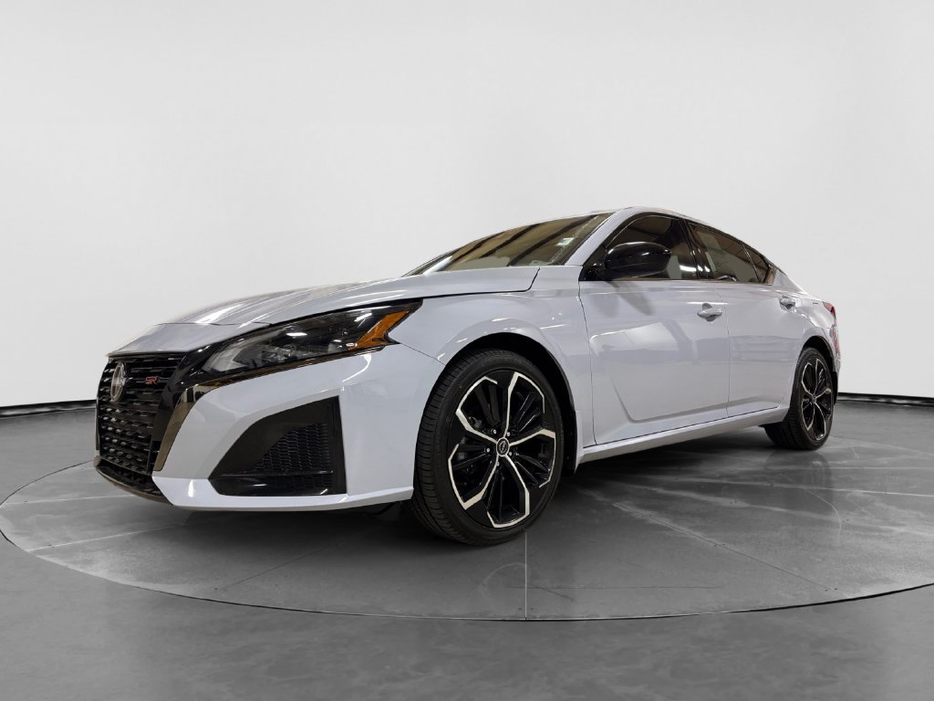 Used 2023 Nissan Altima 2.5 SR w/ SR Premium Package AWD/4WD image 26