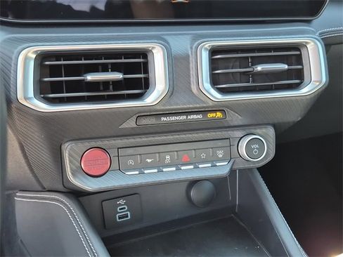 Used 2025 Ford Mustang GT Premium image 29