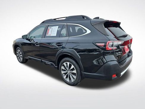 Used 2023 Subaru Outback Limited AWD/4WD image 4