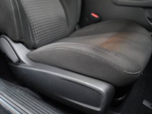 Used 2019 Dodge Challenger SXT RWD image 26