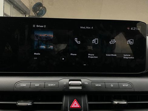 Used 2025 Kia K4 LXS image 28