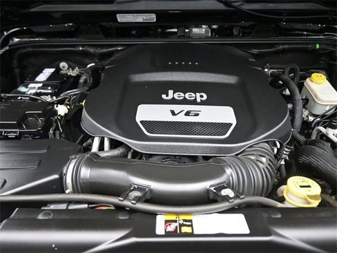 Used 2014 Jeep Wrangler Unlimited Sport w/ Quick Order Package 24S image 33