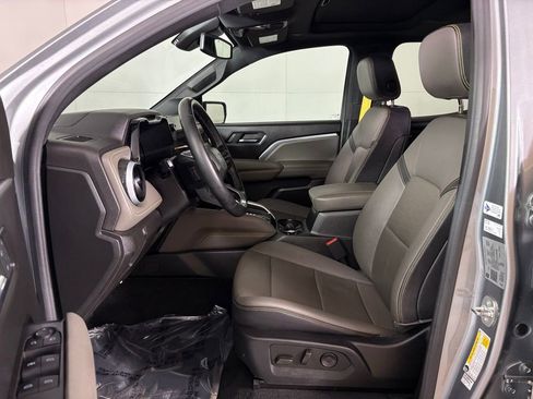 Used 2023 Chevrolet Colorado ZR2 w/ ZR2 Convenience Package III AWD/4WD image 18