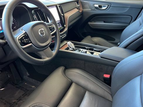 Used 2023 Volvo XC60 B6 Ultimate w/ Protection Package Premier AWD/4WD image 13