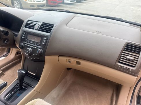 Used 2004 Honda Accord LX image 15