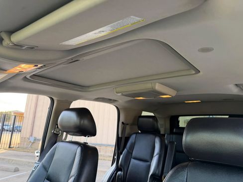 Used 2013 Chevrolet Tahoe LTZ image 30