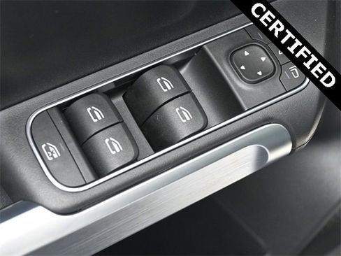 New 2026 Mercedes-Benz GLB 250 image 13