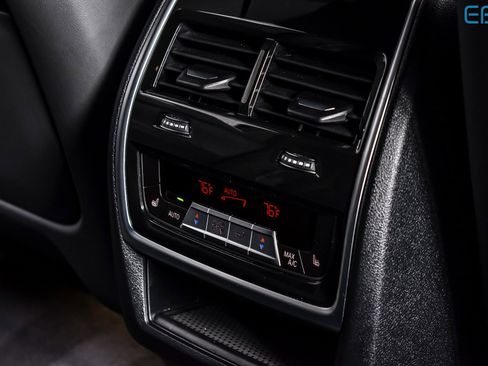 Used 2023 BMW XM image 24