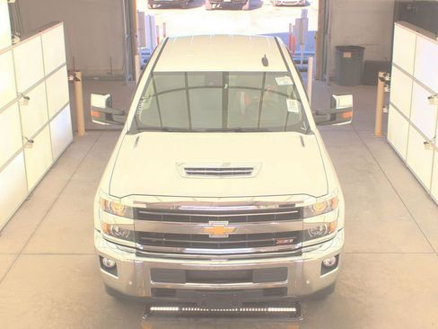 Used 2018 Chevrolet Silverado 2500 LTZ w/ Duramax Plus Package image 2