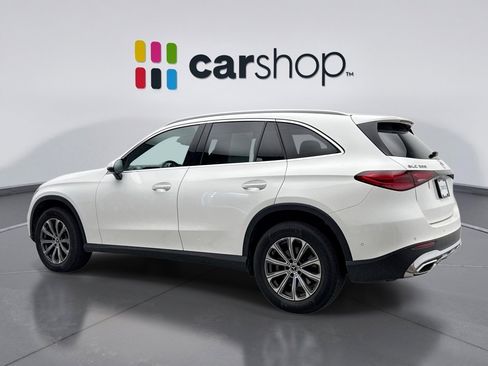 Used 2024 Mercedes-Benz GLC 300 4MATIC image 3