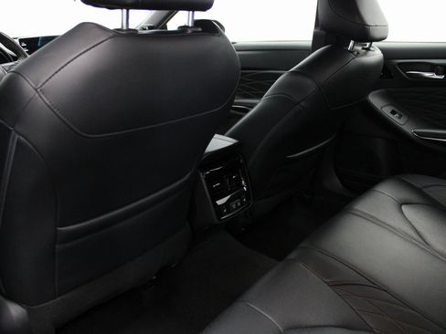 Used 2022 Toyota Avalon Limited w/ Advanced Safety Package image 16