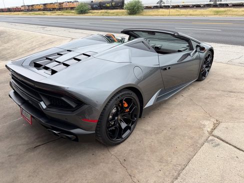 Used 2019 Lamborghini Huracan LP 580-2 image 24