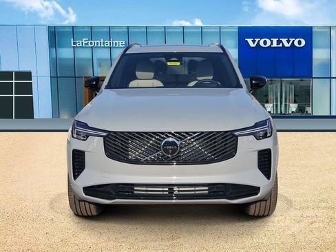 New 2026 Volvo XC90 T8 Ultra w/ Lounge Package AWD/4WD image 2