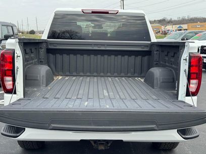 Used 2024 GMC Sierra 1500 Pro w/ Graphite Edition