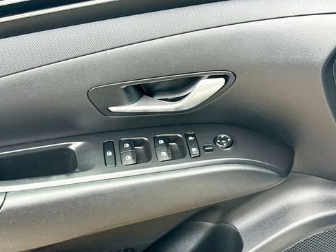 Certified 2024 Hyundai Tucson SEL FWD image 17