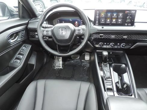 Used 2025 Honda Accord Sport image 20