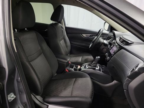 Used 2018 Nissan Rogue SV w/ Premium Package image 25