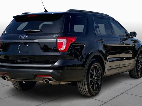 Certified 2018 Ford Explorer XLT w/ Equipment Group 202A image 13