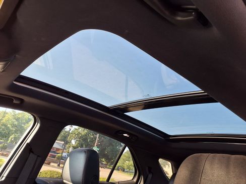 Used 2024 Chevrolet Equinox RS w/ RS Leather Package FWD image 23