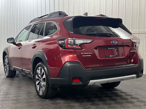 Used 2025 Subaru Outback Limited w/ Popular Package #2 AWD/4WD image 3