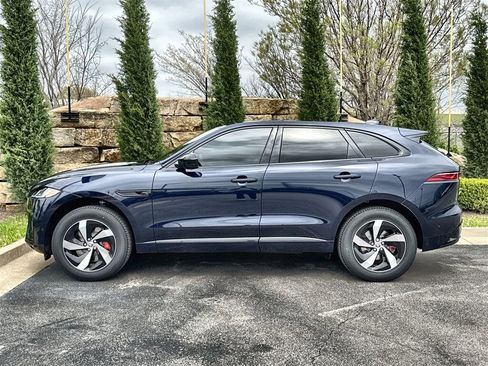New 2026 Jaguar F-PACE R-Dynamic S image 2