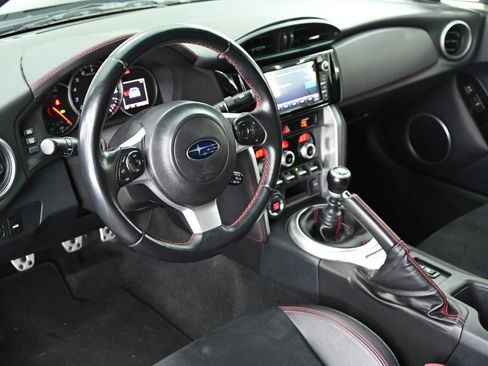 Used 2018 Subaru BRZ Limited w/ Popular Package #2 RWD image 21