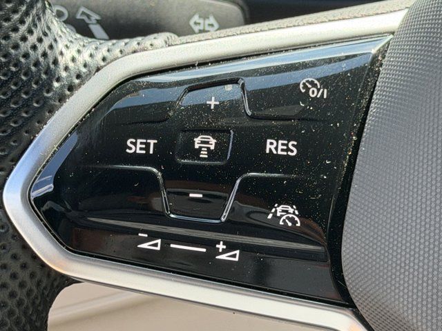 Used 2022 Volkswagen Tiguan SE R-Line AWD/4WD image 26