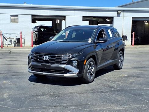 Used 2026 Hyundai Tucson SEL Plus FWD image 2