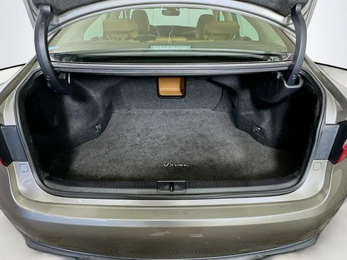 Used 2016 Lexus ES 350 w/ Luxury Package w/Wood Trim image 31