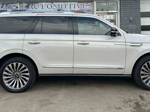 Used 2019 Lincoln Navigator Reserve w/ Cargo Package image 2