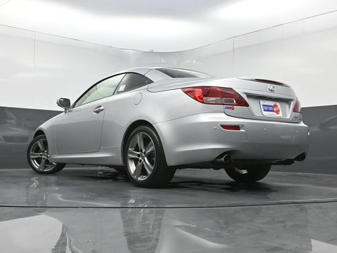 Used 2015 Lexus IS 250C w/ Navigation System Package RWD image 23