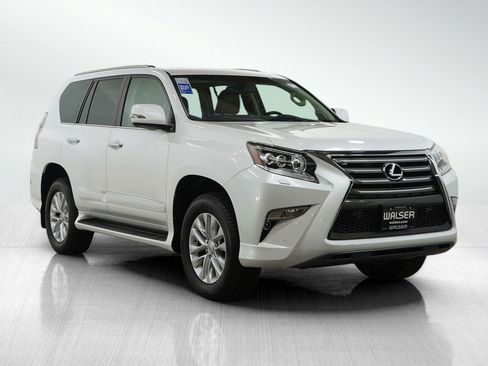 Used 2018 Lexus GX 460 Premium w/ Premium Package image 7