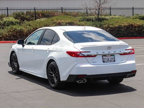 Certified 2025 Toyota Camry SE w/ Convenience Package FWD image 5