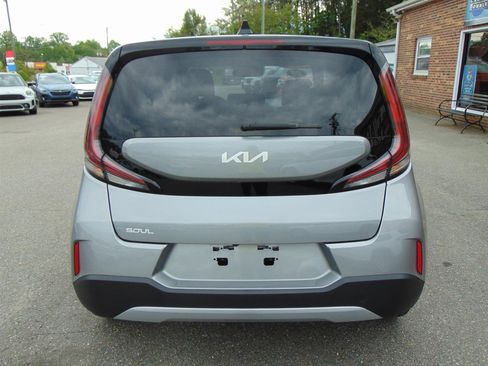 Used 2024 Kia Soul LX w/ Option Group 015 image 6
