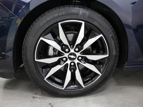 Used 2018 Chevrolet Malibu LT FWD image 27