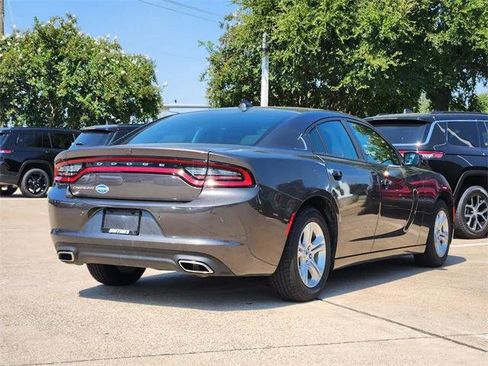 Used 2023 Dodge Charger SXT image 7