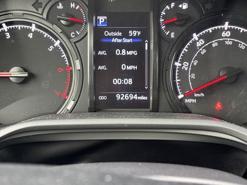 Used 2020 Toyota 4Runner SR5 Premium w/ Moonroof Package AWD/4WD image 14