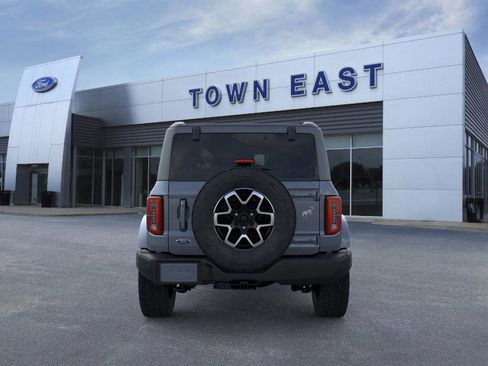 New 2025 Ford Bronco Outer Banks image 5