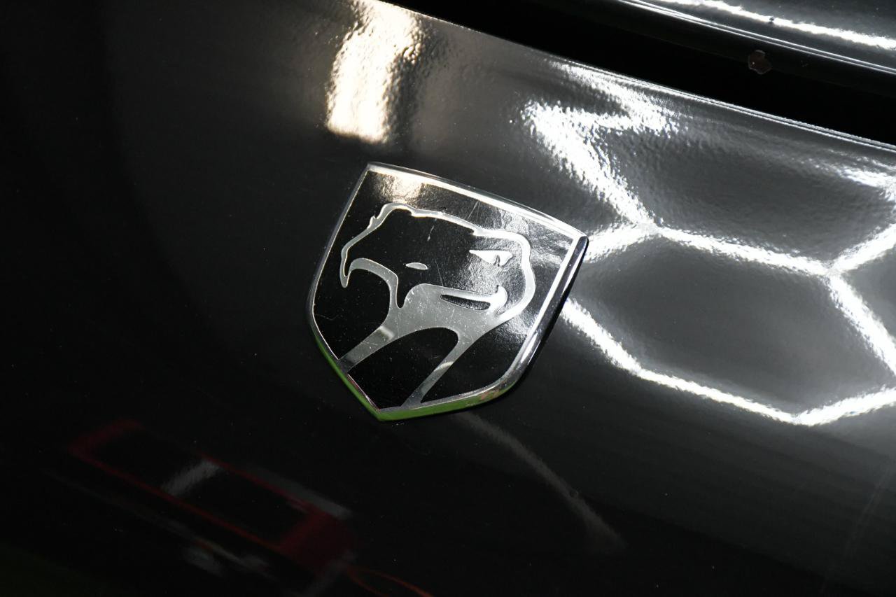 Used 1994 Dodge Viper RT/10 RWD image 2