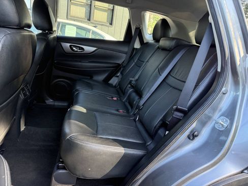 Used 2016 Nissan Rogue S AWD/4WD image 11