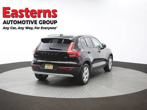 Used 2019 Volvo XC40 T5 Momentum AWD/4WD image 38