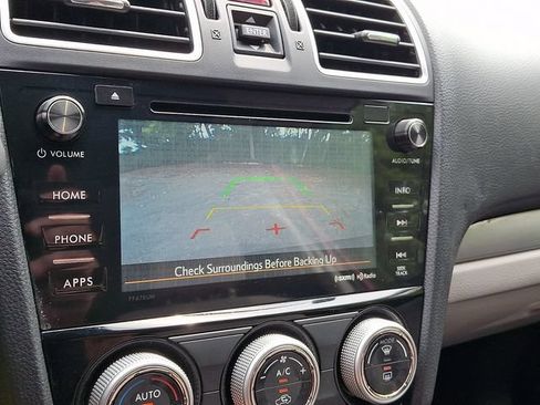 Used 2017 Subaru Forester 2.5i Premium AWD/4WD image 31