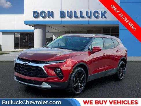 Used 2024 Chevrolet Blazer LT FWD image 1
