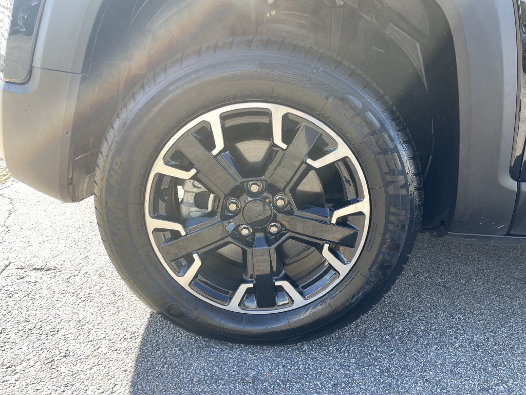 Used 2023 Jeep Renegade Latitude AWD/4WD image 9