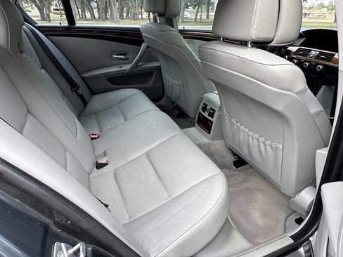 Used 2010 BMW 528i Sedan image 14